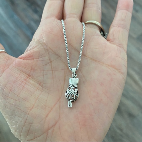 Sterling Silver Filigree Cat Necklace, Kitty Chain, Pet Animal Jewelry, Kittens - Picture 7 of 8